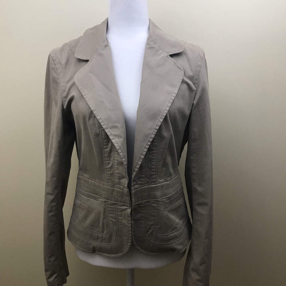 The Limited fitted blazer in beige Sz Large